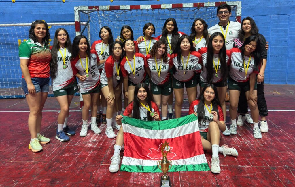 El Colegio de Boyacá se alzó con el campeonato en la Copa Ciudad Armenia de Balonmano 3 Equipo cadete femenino de balonmano, Colegio de Boyacá. Foto: Suministrada a tuiteros Boyacá.