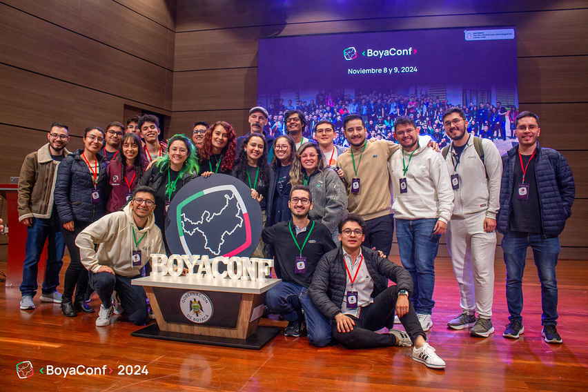 Participantes y organizadores de Boyaconf 2024. Foto: Suministrada a Tuiteros Boyacá